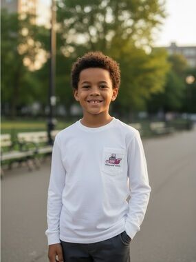 Vineyard Vines White Long-Sleeve Pocket Tee with Graphic